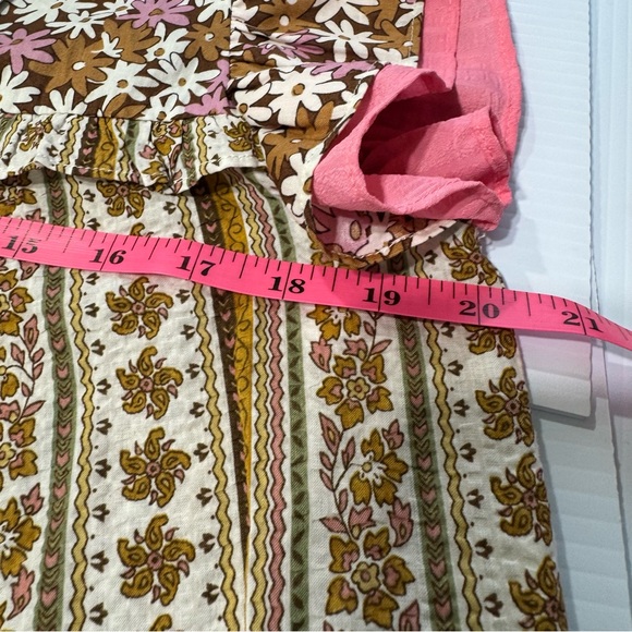 New THML Floral Cottage Short Sleeve Ruffle Cotton Top Size Medium - Picture 11 of 12